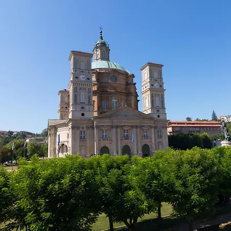 Отель Portici Vicoforte