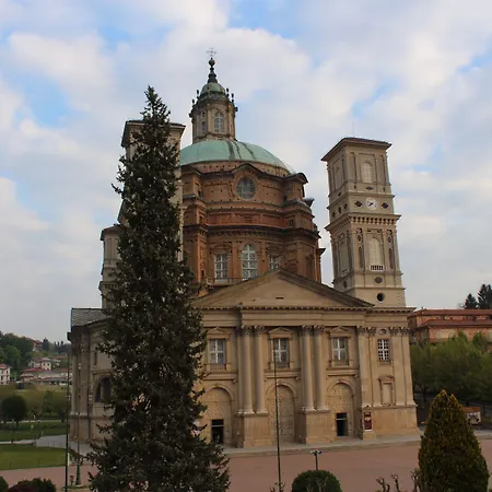 Отель Portici Vicoforte