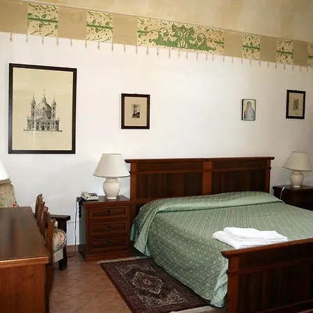 Hotel Portici 3*