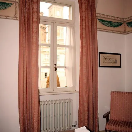 Hotel Portici 3*